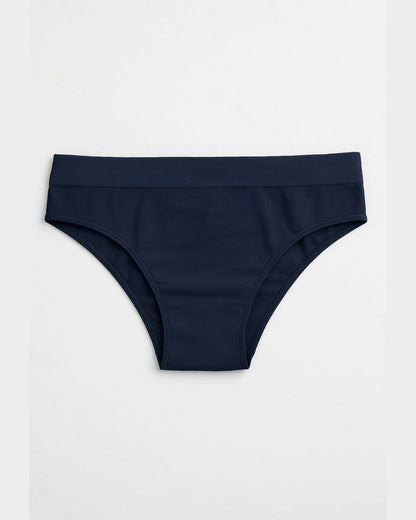 Cygnuss x Lupo - Calcinha Clássica Básica sem costura in Preto - Everyday Comfort | Lumisensy